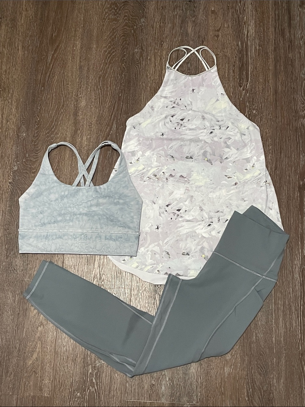 EUC Lululemon Matching Bundle. Size 6
